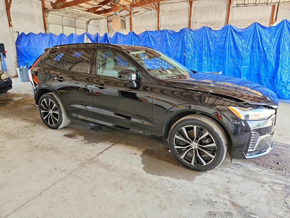 2025 VOLVO XC60 PLUS PLUS 4