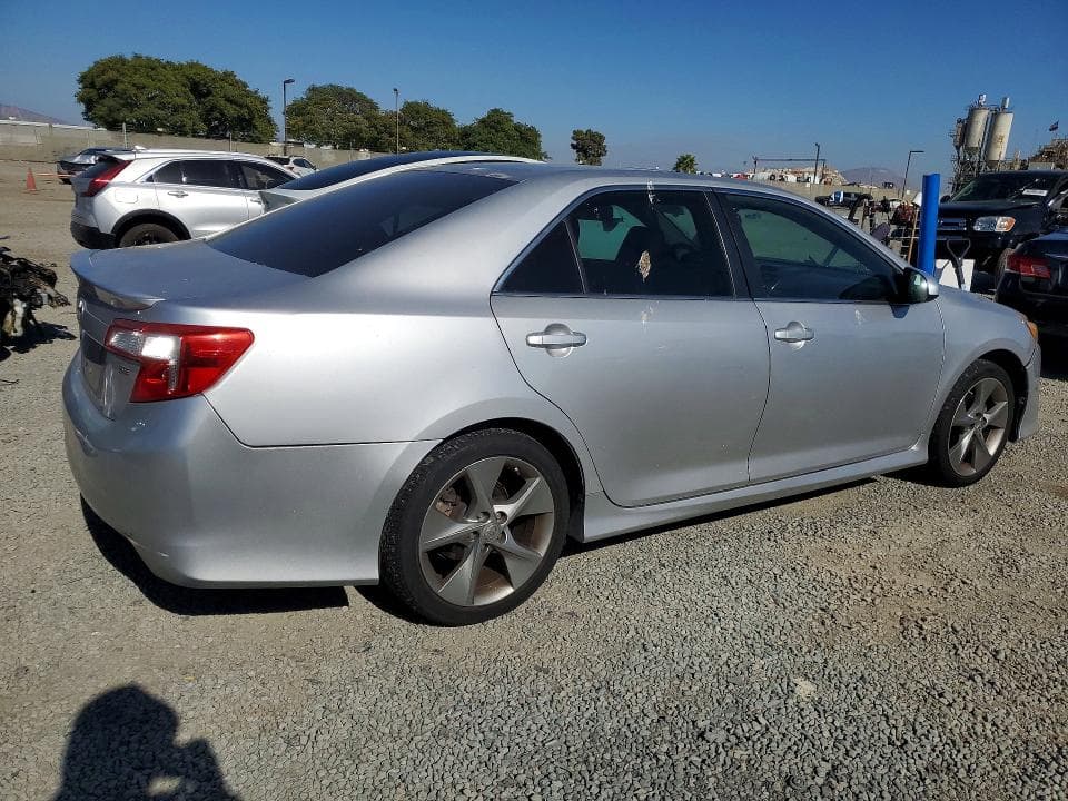 2017 TOYOTA CAMRY 3