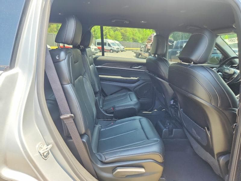 2025 JEEP GRAND CHEROKEE L LIMITED 11
