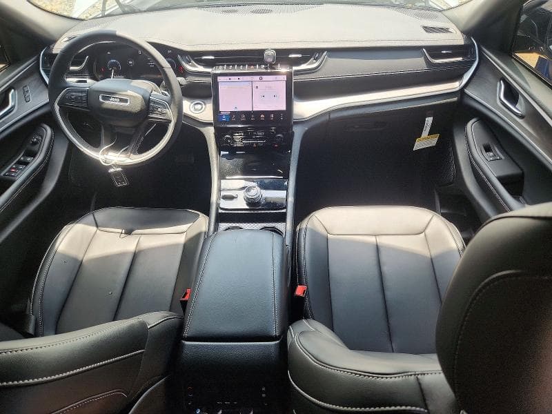 2025 JEEP GRAND CHEROKEE L LIMITED 8