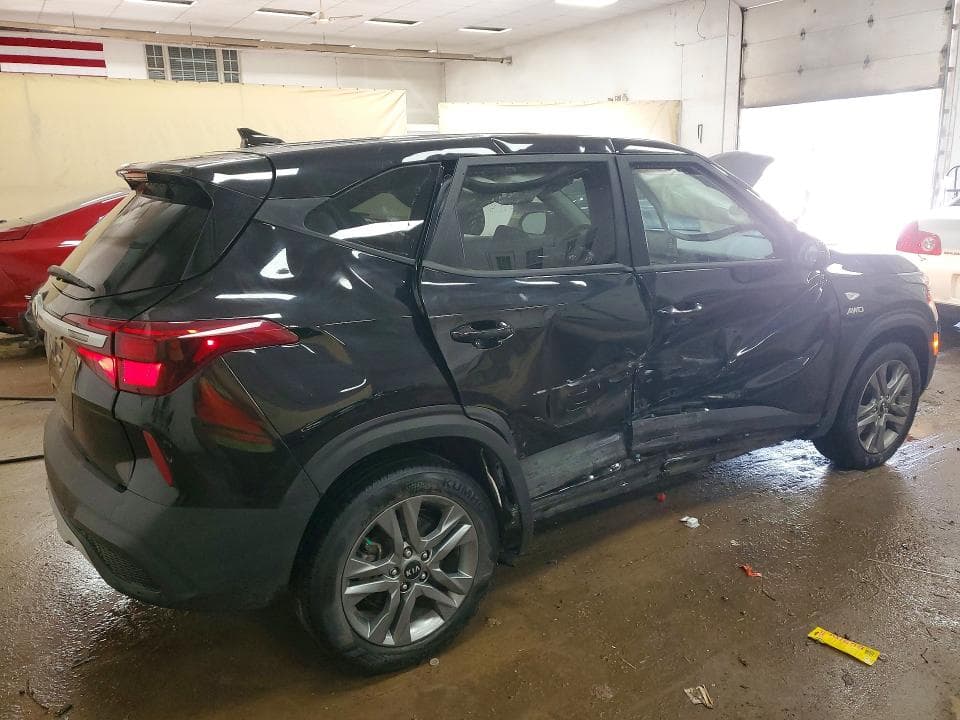 2021 KIA SELTOS LX LX 3