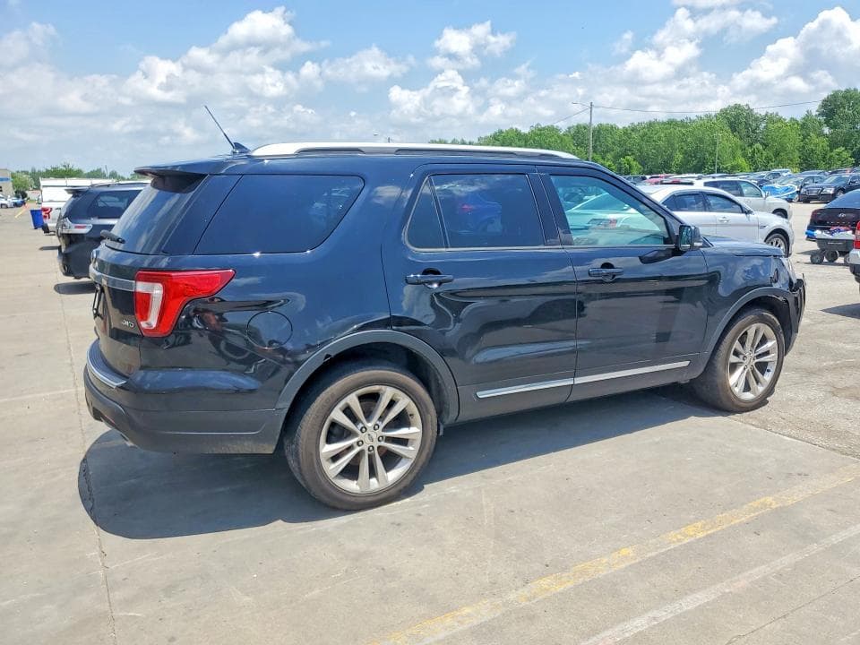 2018 FORD EXPLORER XLT 3