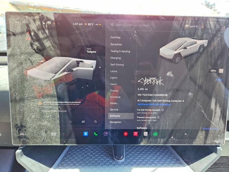 2025 TESLA CYBERTRUCK 9