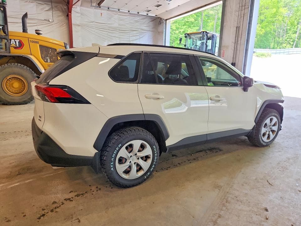 2019 TOYOTA RAV4 LE LE 3