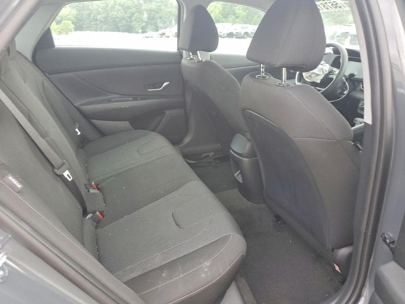 2026 HYUNDAI ELANTRA SE SE 10