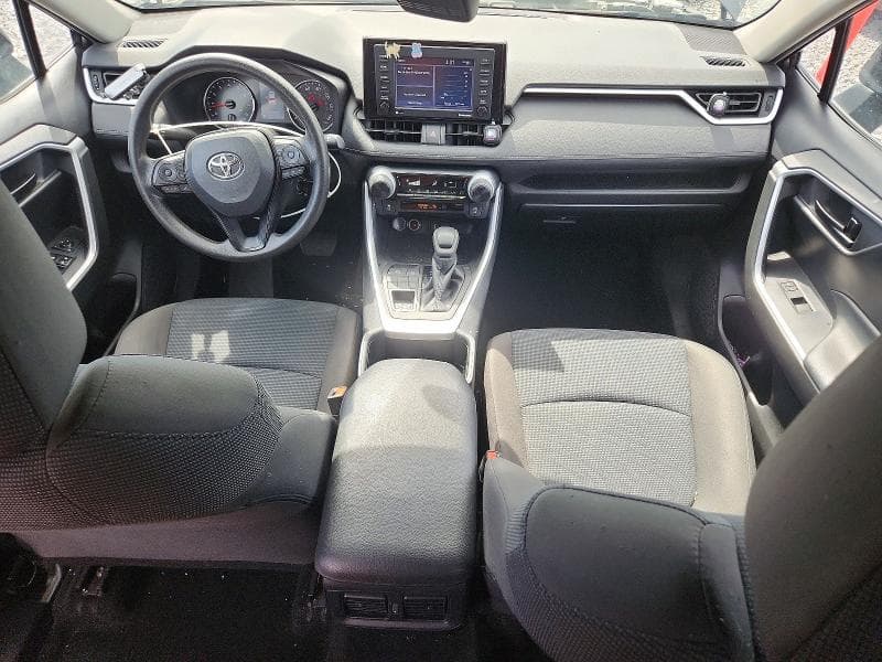 2022 TOYOTA RAV4 LE LE 8