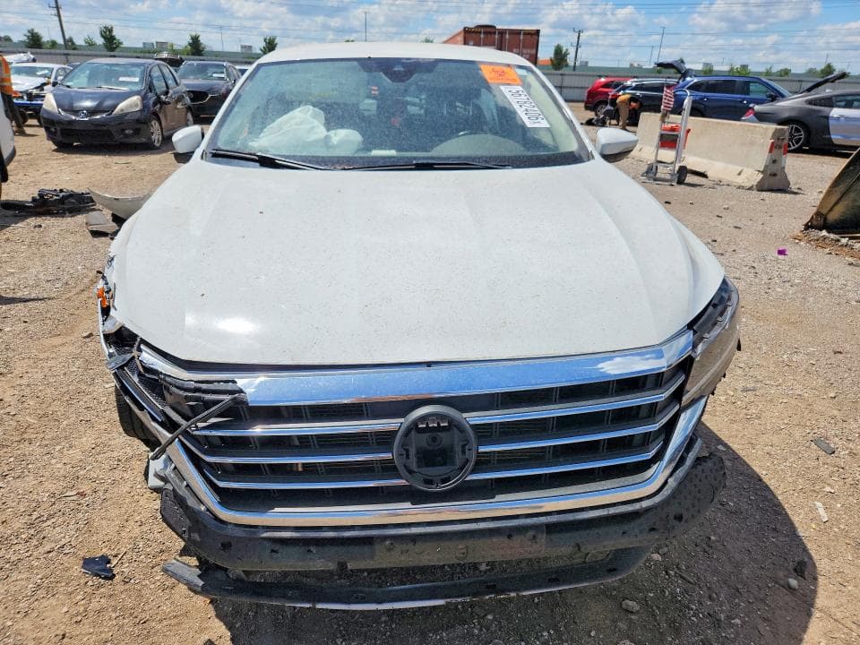 2020 VOLKSWAGEN PASSAT SE 5