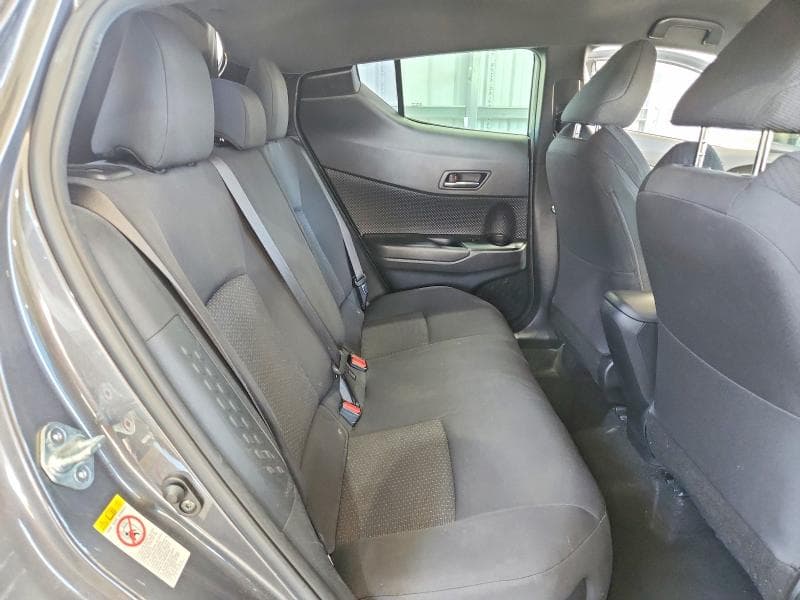2018 TOYOTA C-HR XLE XLE 11
