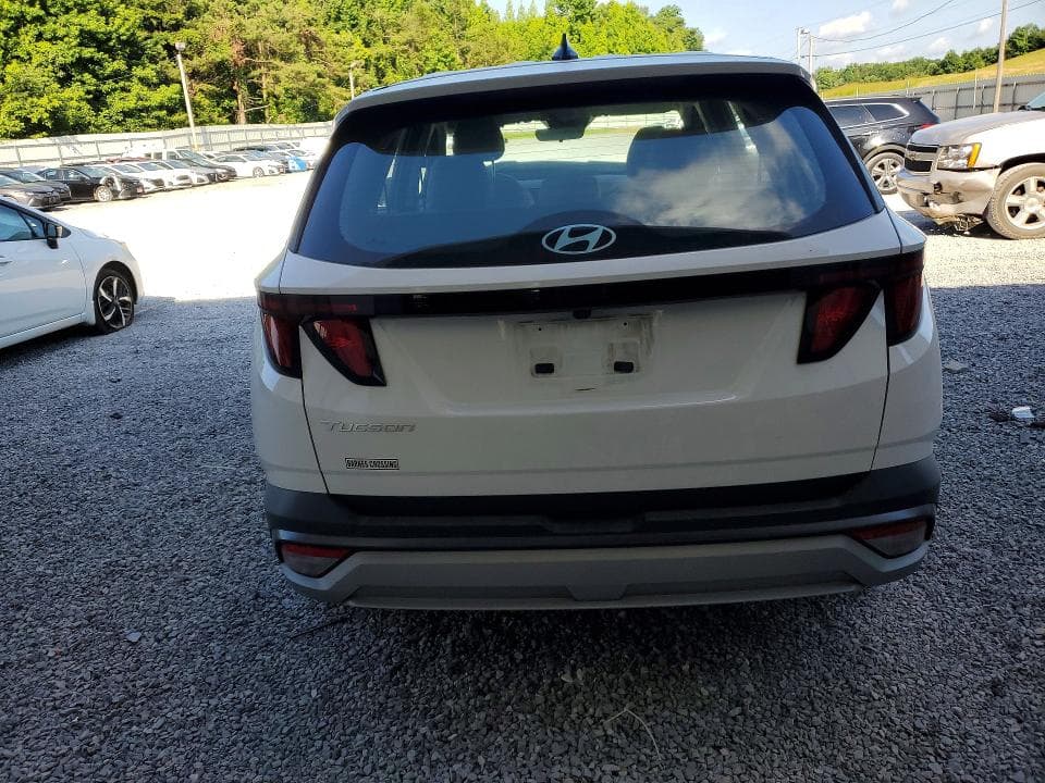 2025 HYUNDAI TUCSON SE SE 6
