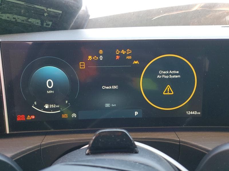 2025 HYUNDAI SANTA FE LIMITED 9