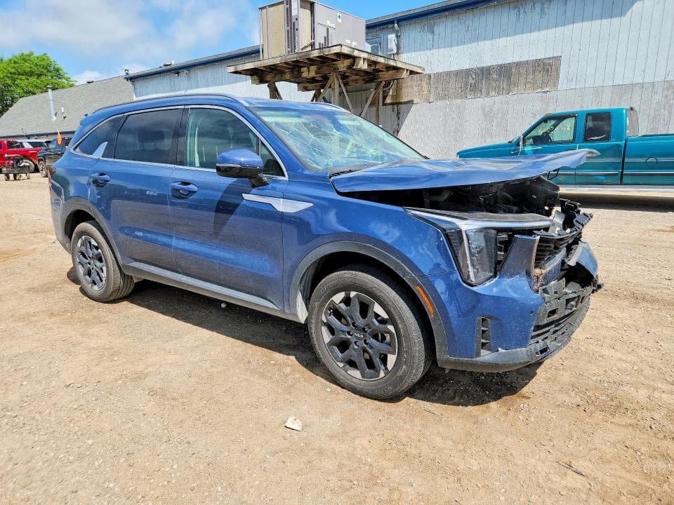 2026 KIA SORENTO S 4