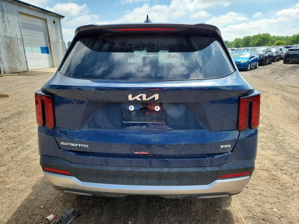 2026 KIA SORENTO S 6