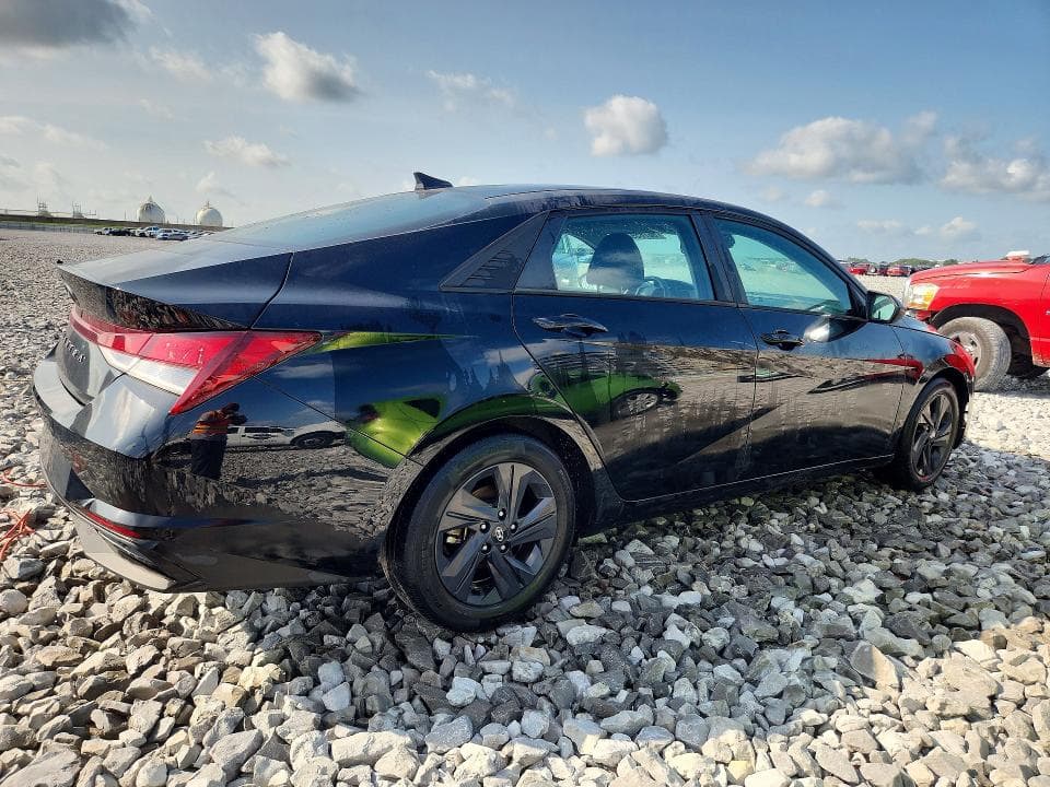 2023 HYUNDAI ELANTRA SEL SEL 3