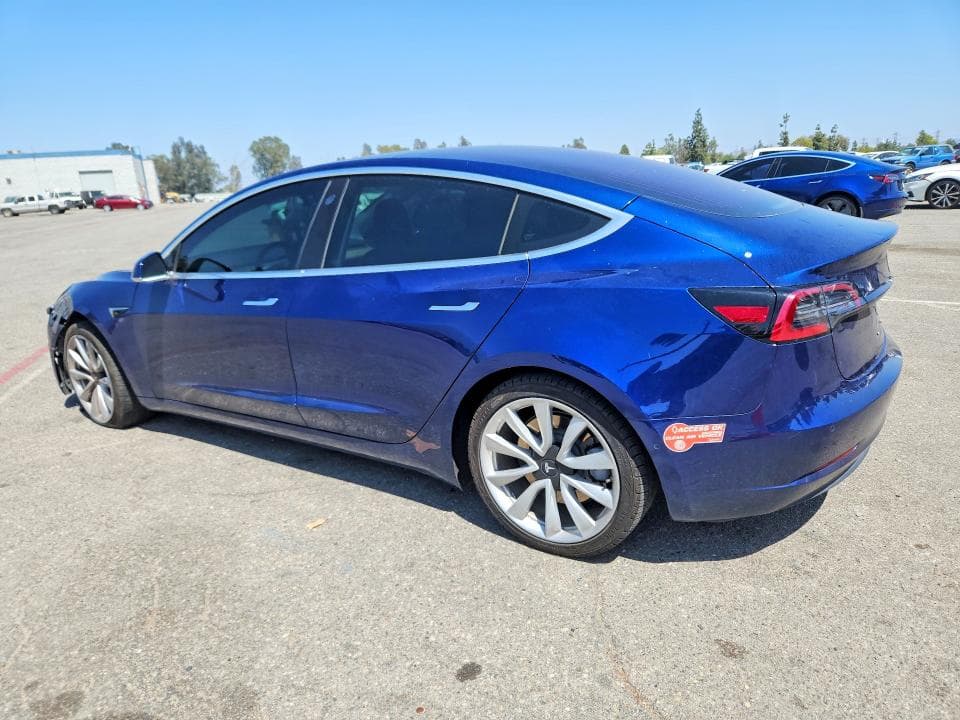 2018 TESLA MODEL 3 2