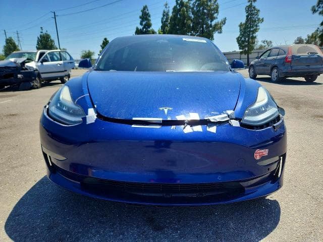 2018 TESLA MODEL 3 5