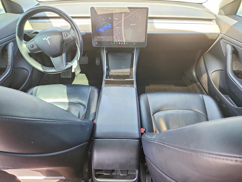2018 TESLA MODEL 3 8