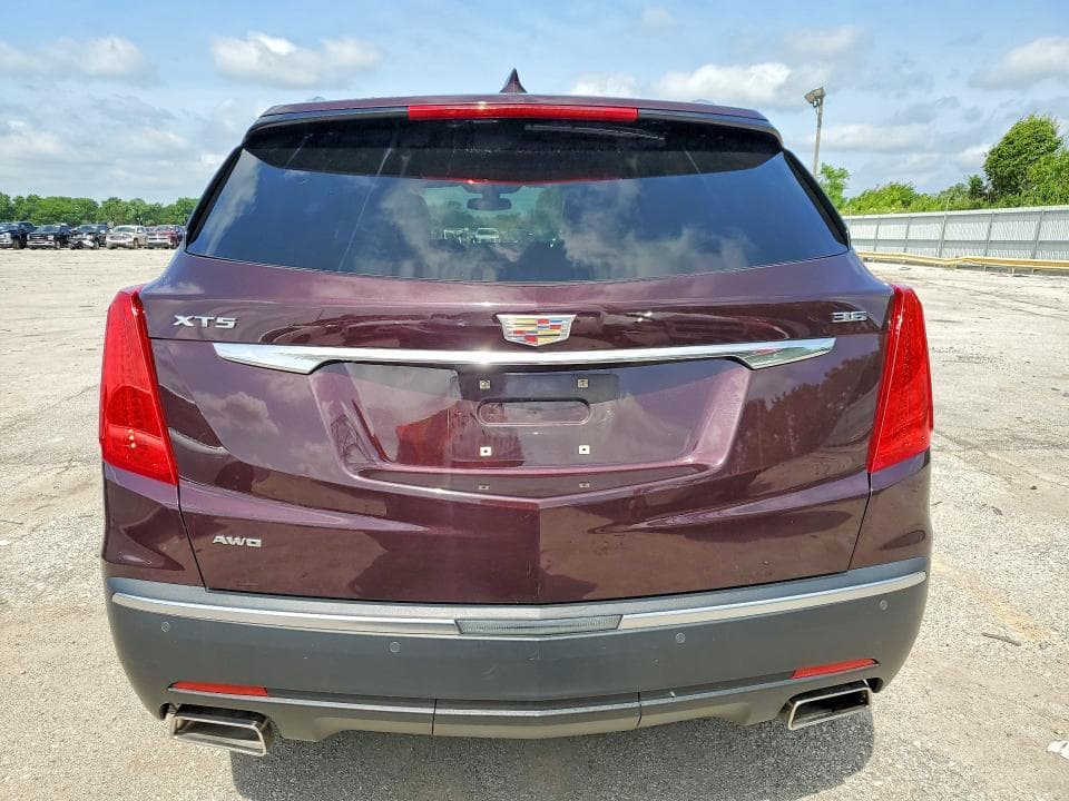 2018 CADILLAC XT5 6