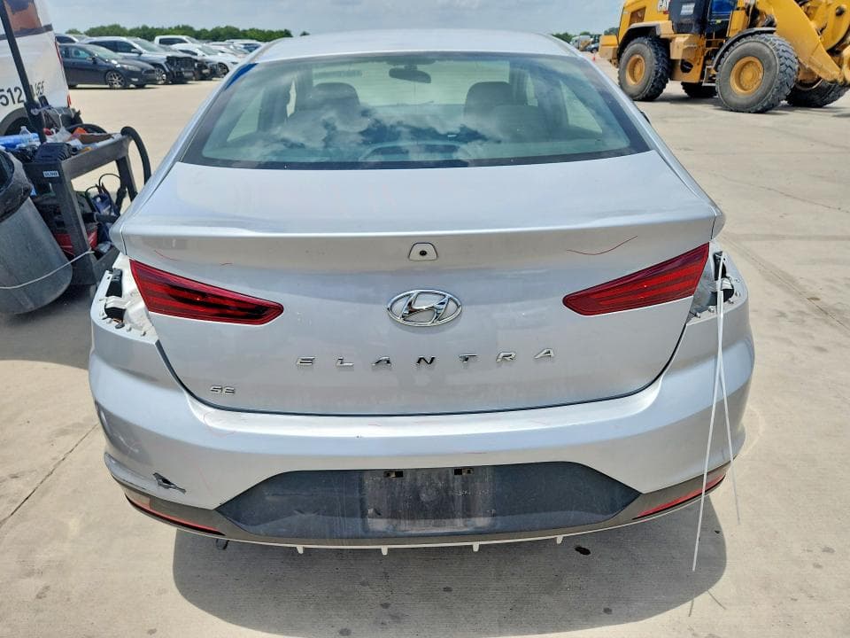 2019 HYUNDAI ELANTRA SE 6