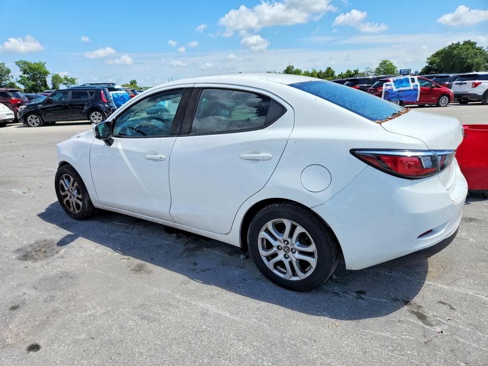 2017 TOYOTA YARIS IA BASE 2
