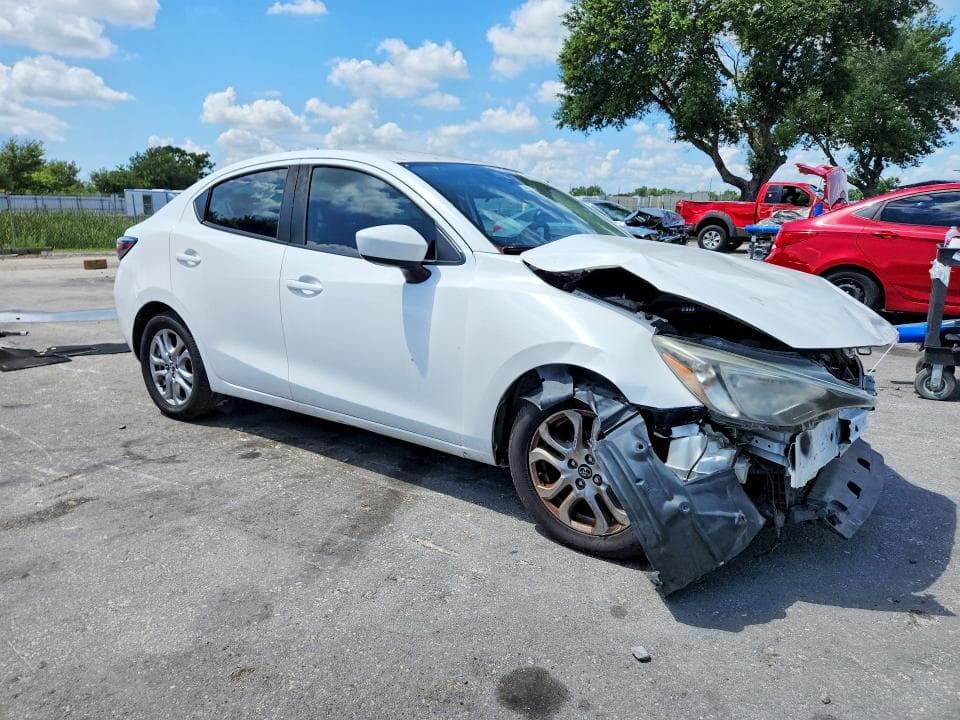 2017 TOYOTA YARIS IA BASE 4