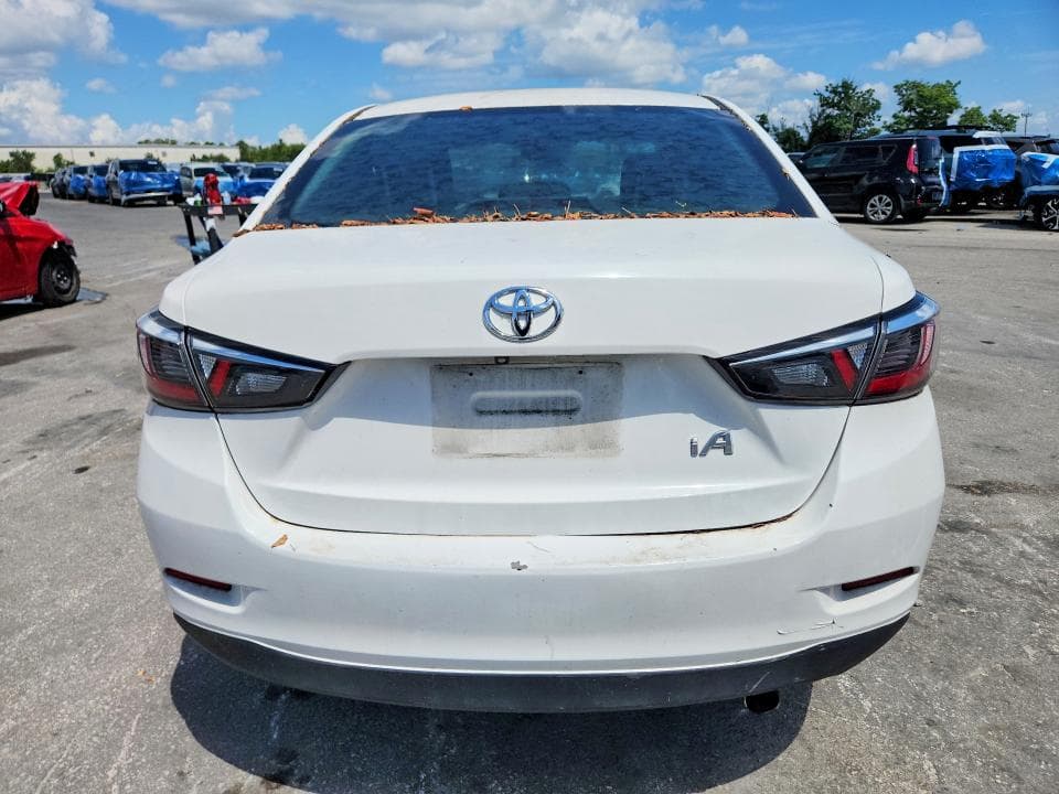 2017 TOYOTA YARIS IA BASE 6