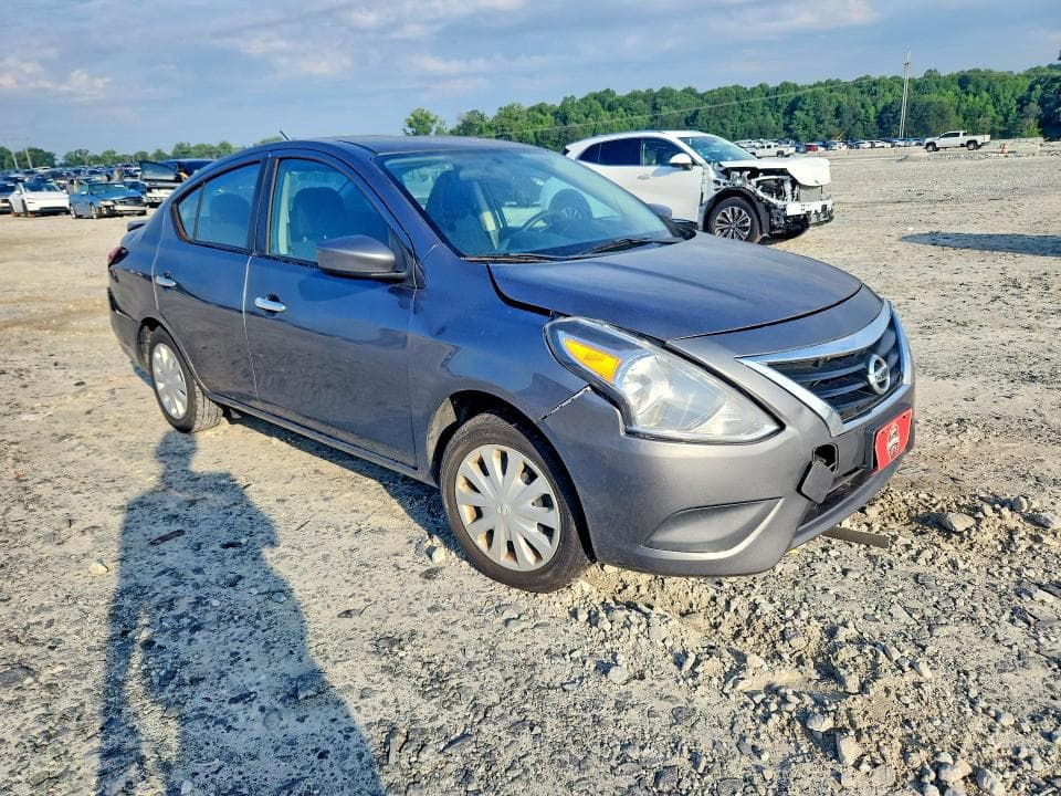 2019 NISSAN VERSA SV 4