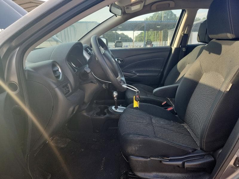 2019 NISSAN VERSA SV 7