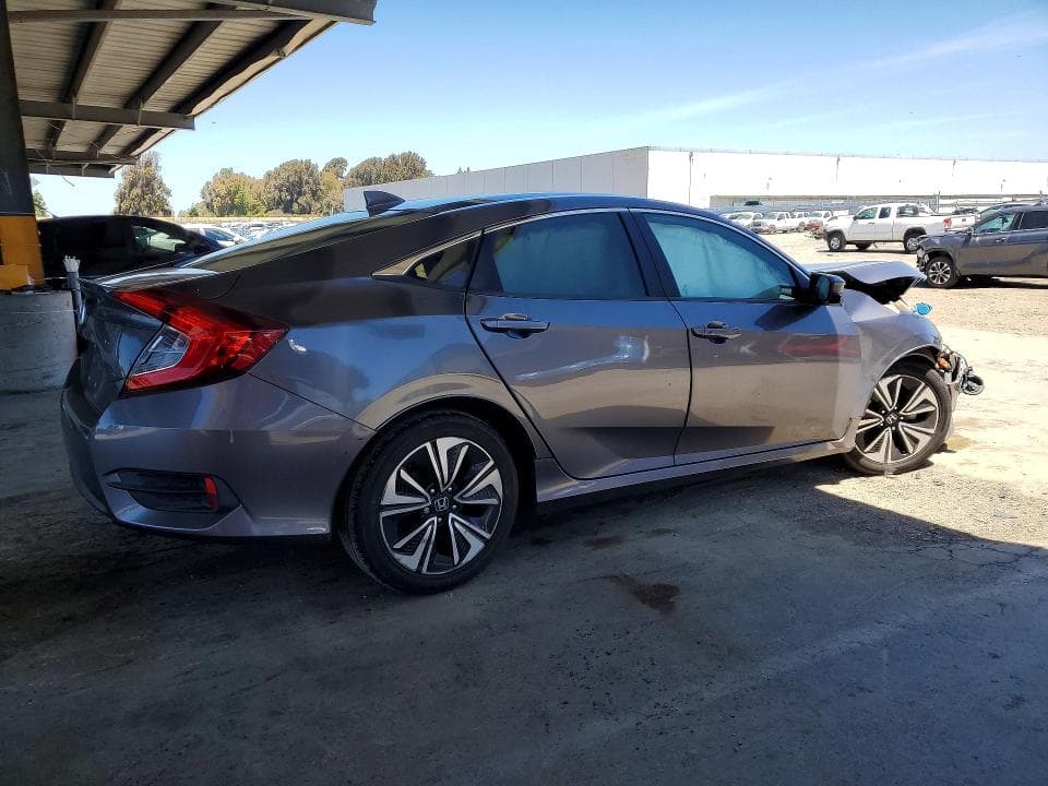 2017 HONDA CIVIC EX 3