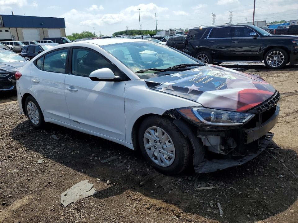 2017 HYUNDAI ELANTRA SE 4