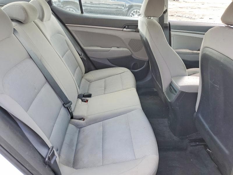2017 HYUNDAI ELANTRA SE 10