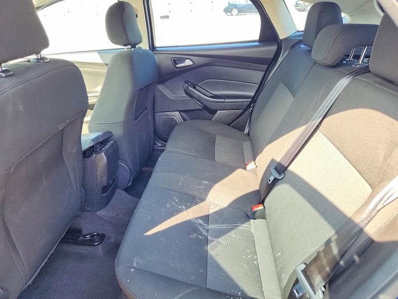 2018 FORD FOCUS SE 10