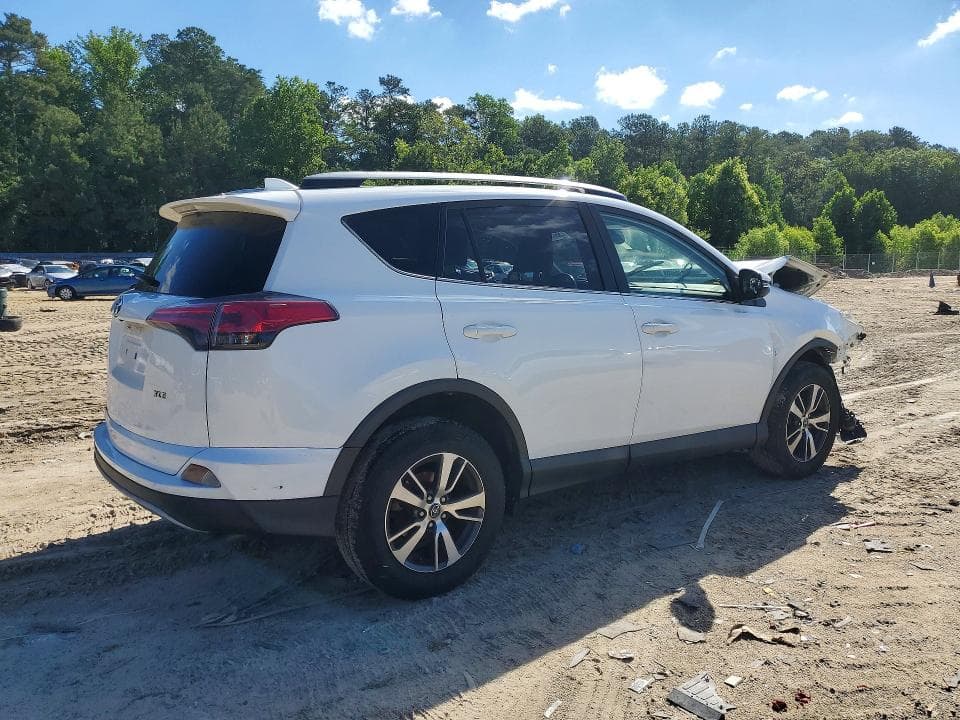 2018 TOYOTA RAV4 XLE XLE 3