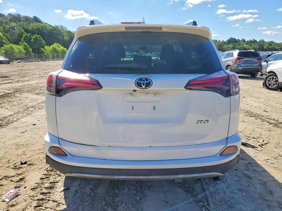 2018 TOYOTA RAV4 XLE XLE 6
