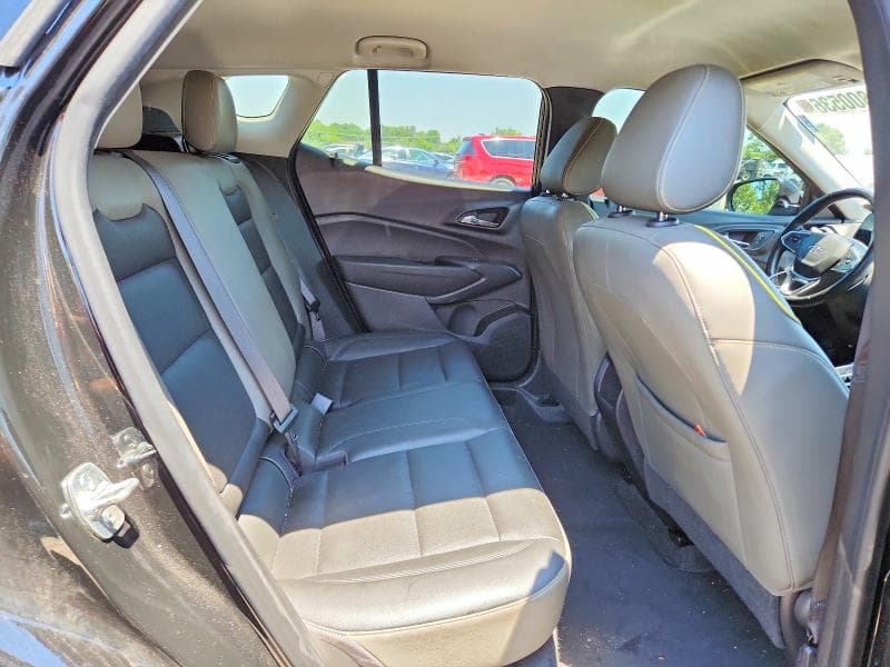2025 CHEVROLET TRAX ACTIV 11