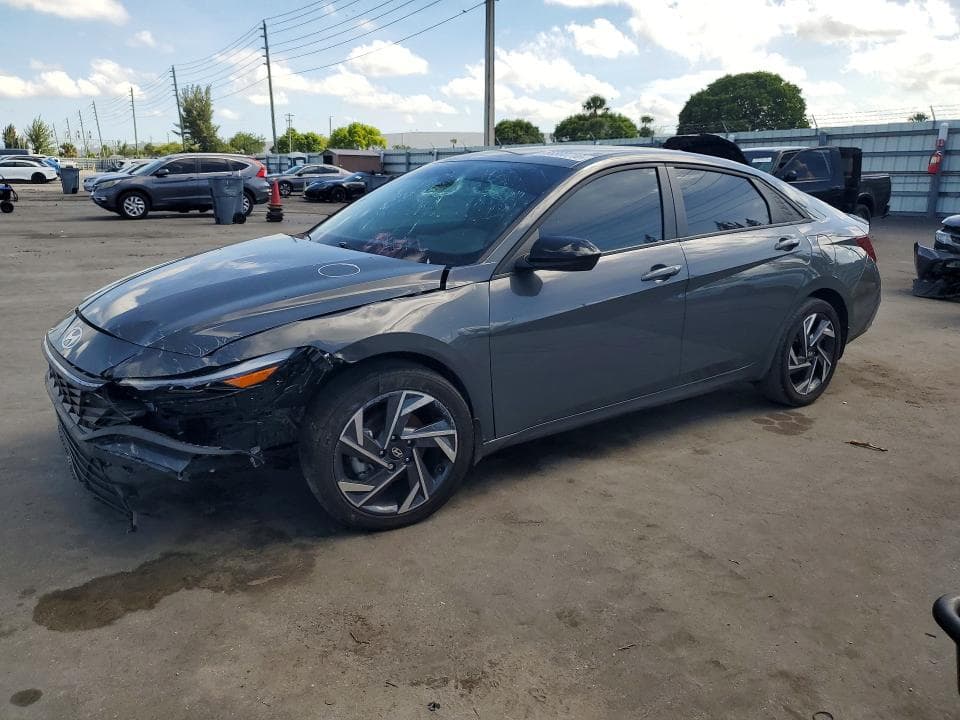 2025 HYUNDAI ELANTRA SEL SPORT - 1