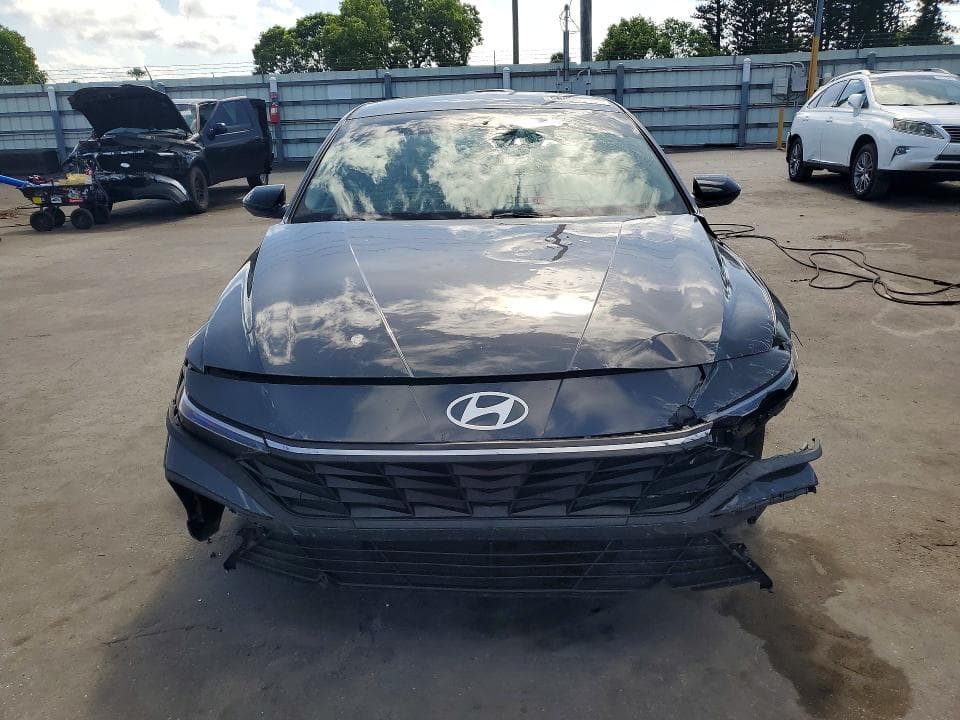 2025 HYUNDAI ELANTRA SEL SPORT 5