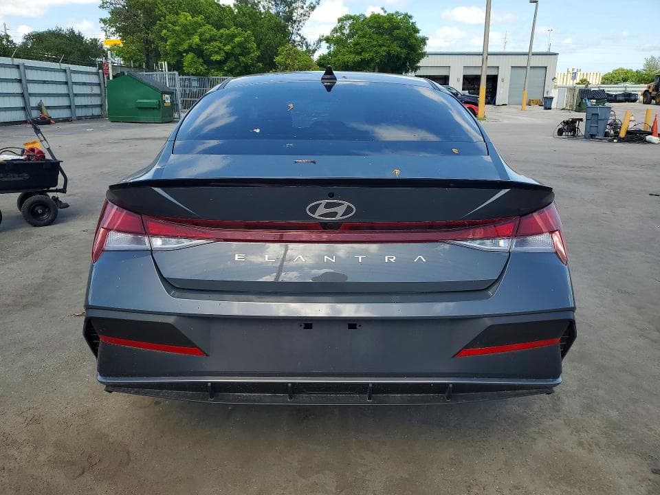 2025 HYUNDAI ELANTRA SEL SPORT 6