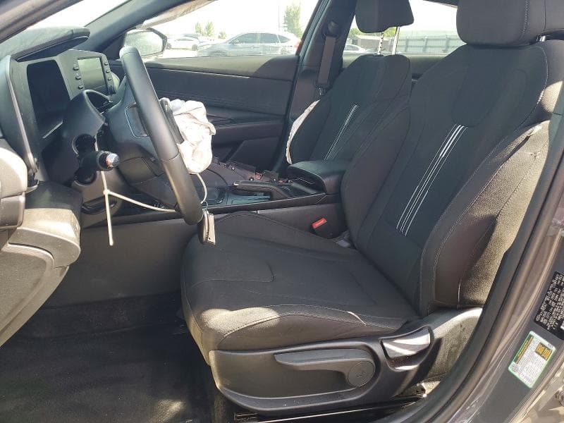 2025 HYUNDAI ELANTRA SEL SPORT 7