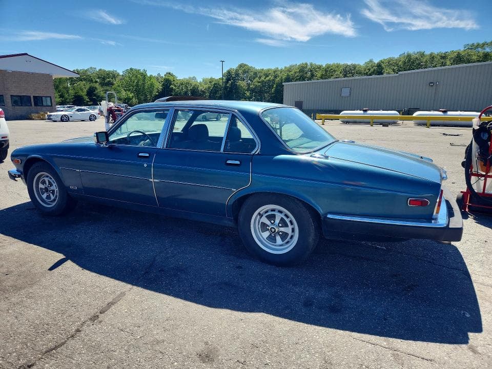 1985 JAGUAR XJ6 3