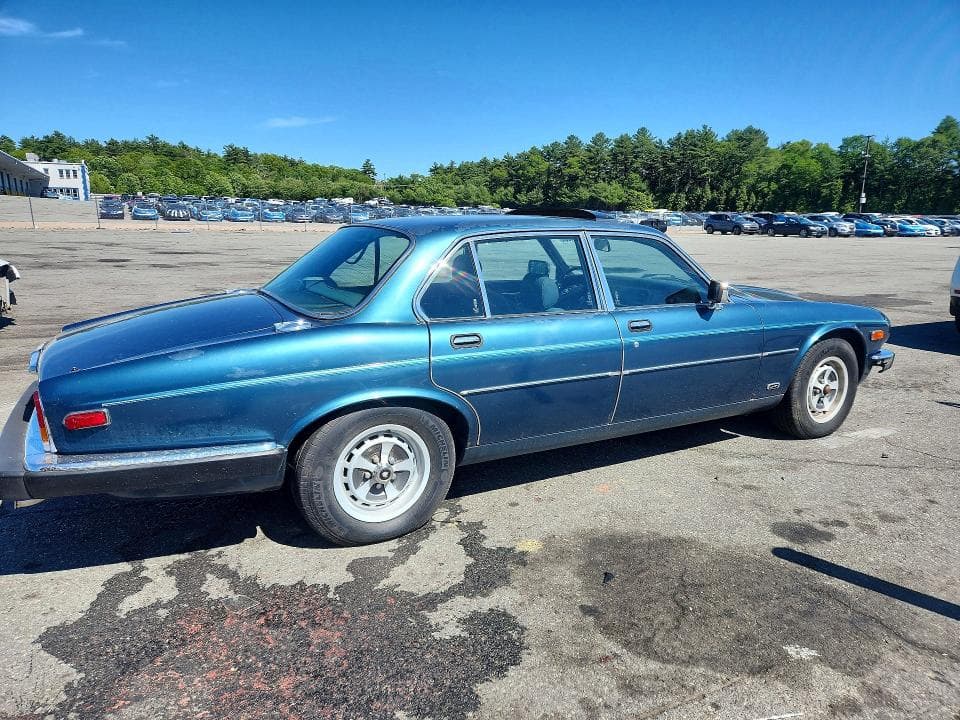 1985 JAGUAR XJ6 4