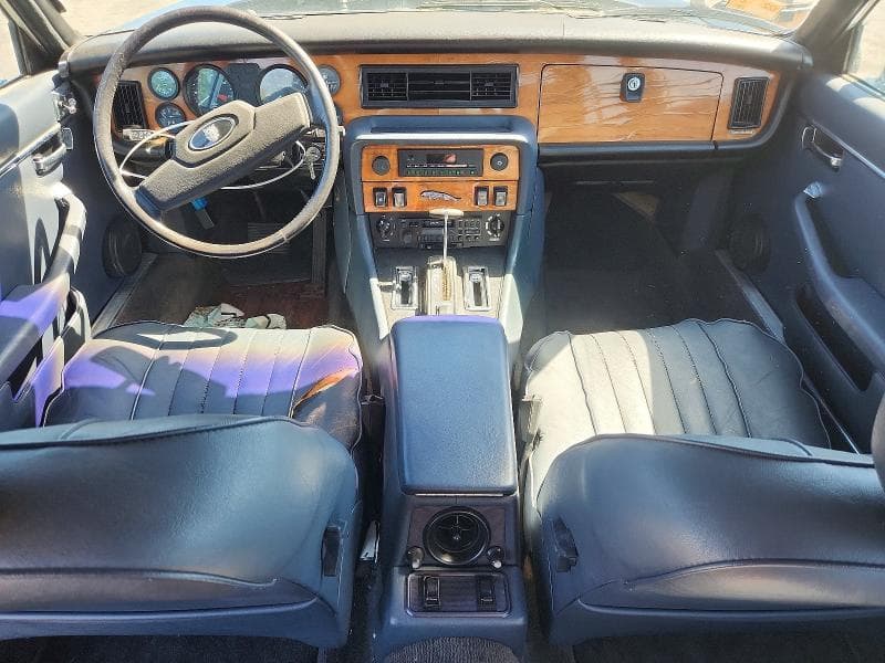1985 JAGUAR XJ6 9