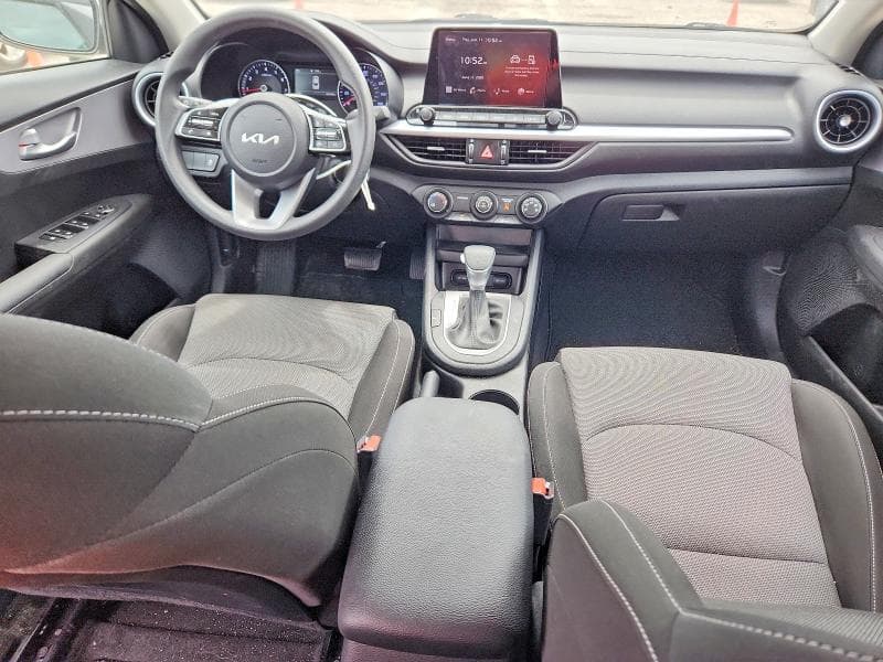 2023 KIA FORTE LXS 8