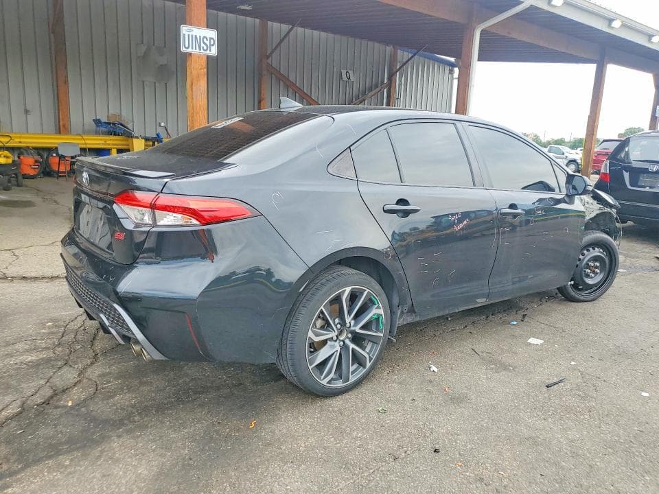 2021 TOYOTA COROLLA SE 3