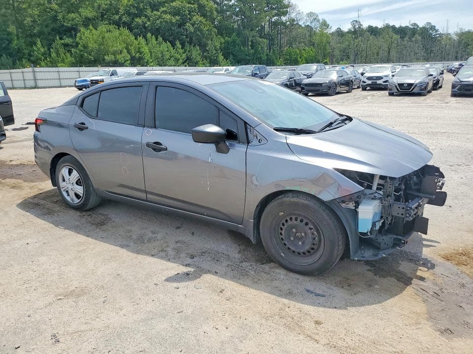 2021 NISSAN VERSA S 4