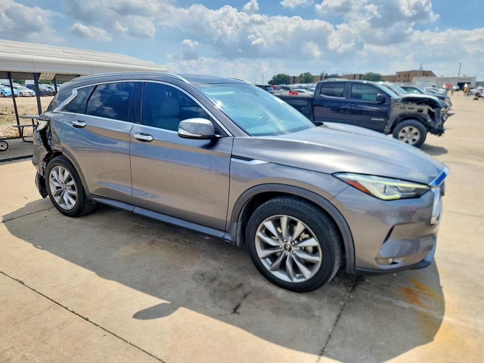 2020 INFINITI QX50 LUXE LUXE 4