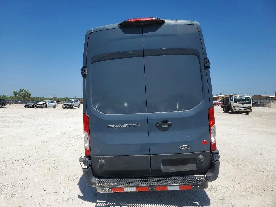 2020 FORD TRANSIT T-250 6