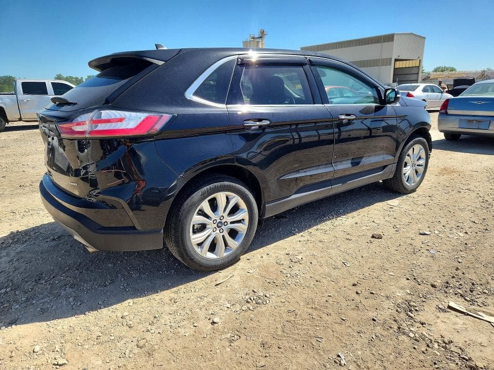 2021 FORD EDGE TITANIUM 3