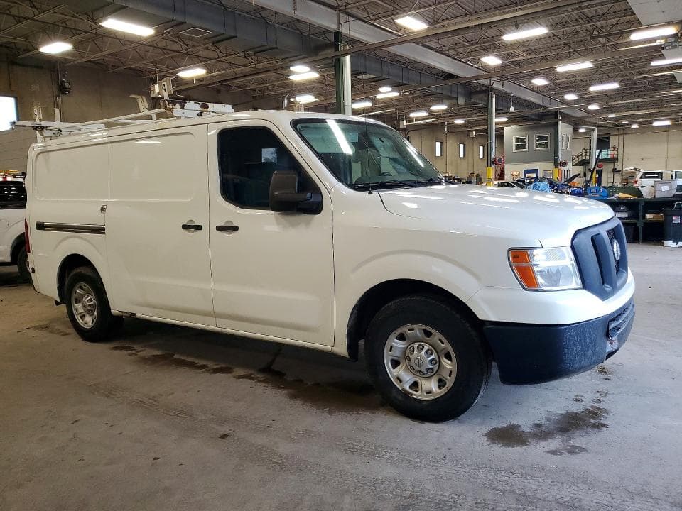 2017 NISSAN NV 1500 SV 4