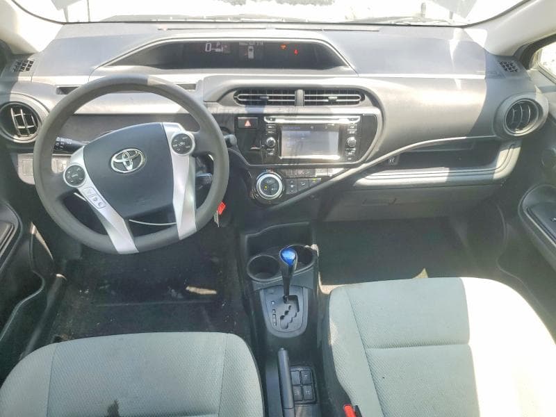 2016 TOYOTA PRIUS C ONE ONE 8