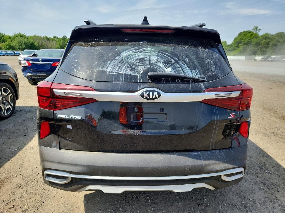 2021 KIA SELTOS S 6